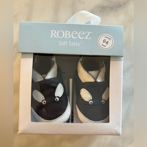 Robeez Hello Whale Baby Shoes - Picture 1 of 2